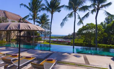 Freehold Luxury Ocean Front Villa in Canggu