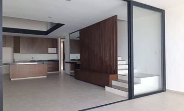 Casa con alberca privada, terraza techada, cochera para dos autos, venta, Xcanatun, Merida, Yucatan.