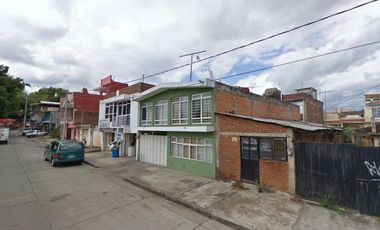 Casa en Venta Calle De Curinda, La Tamacua, Uruapan, Michoacán, México, Remate Bancario