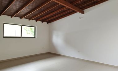 PR19382 Casa comercial en arriendo en el sector La Mina