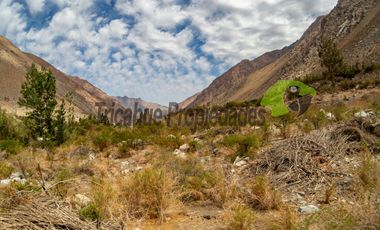Parcela en Cochiguaz con agua de riego. 6.100 m2., Valle del Elqui. $60 millones