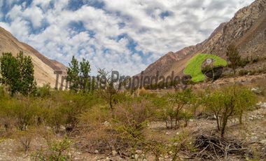 Parcela en Cochiguaz con agua de riego. 6.100 m2., Valle del Elqui. $60 millones