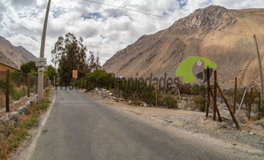Parcela en Cochiguaz con agua de riego. 6.100 m2., Valle del Elqui. $60 millones