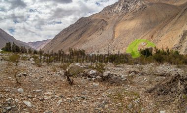 Parcela en Cochiguaz con agua de riego. 6.100 m2., Valle del Elqui. $60 millones