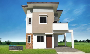 Arcadia by Suntrust Aberdeen Model: 4-Bedroom House and Lot for Sale in a Subdivision in Porac, Pampanga