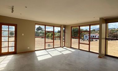 Valle Alegre, gran casa