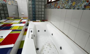 Valle Alegre, gran casa