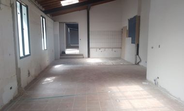 7984C Local independiente en arriendo en el sector Manila