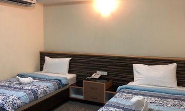 Ching Hao Grand Hotel 142.8sqwah 62rooms 190,000,000 Am: 065619----