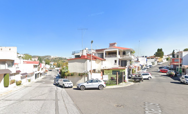 ¡¡Atención Inversionistas!! Venta de Casa en Remate Bancario, Col. Satelite, Naucalpan