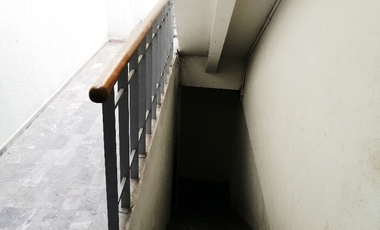 SE VENDE EDIFICIO CON LOCAL COMERCIAL.
