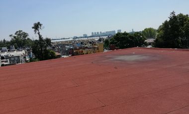 SE VENDE EDIFICIO CON LOCAL COMERCIAL.