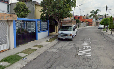 ¡APROVECHA ESTA INCREÍBLE OPORTUNIDAD DE HACER CRECER TU PATRIMONIO! Casa en REMATE BANCARIO Fraccionamiento Cumbria, Cuautitlán Izcalli, México. NO C