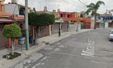 ¡APROVECHA ESTA INCREÍBLE OPORTUNIDAD DE HACER CRECER TU PATRIMONIO! Casa en REMATE BANCARIO Fraccionamiento Cumbria, Cuautitlán Izcalli, México. NO C