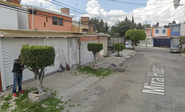 ¡APROVECHA ESTA INCREÍBLE OPORTUNIDAD DE HACER CRECER TU PATRIMONIO! Casa en REMATE BANCARIO Fraccionamiento Cumbria, Cuautitlán Izcalli, México. NO C