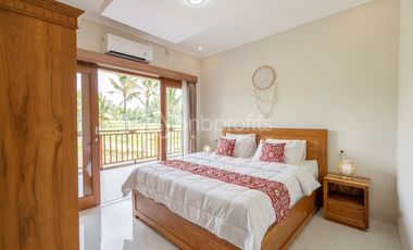 Embrace Nature’s Beauty 3 Bedrooms Villa in Ubud with Rice Field View