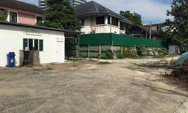 Land for Sale / Rent in Sukhumvit Soi 39.