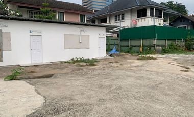 Land for Sale / Rent in Sukhumvit Soi 39.