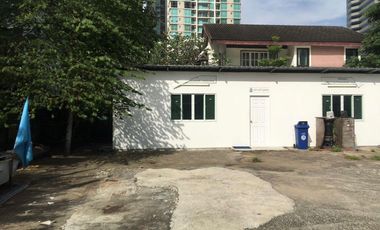 Land for Sale / Rent in Sukhumvit Soi 39.