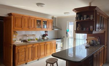 BROKER- JARDIN 7 DORM-6 BAÑOS-4ESTAC-PISCINA- 3 BODEGAS-VISTA MAR