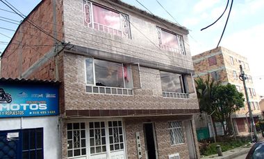 CASA COMERCIAL RENTANDO EN MOSQUERA