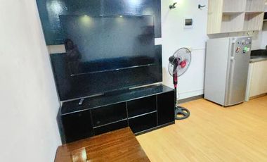 For assume fully furnished Condo in Urban Homes Hernan