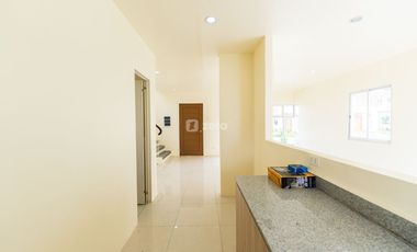 Velmiro Uptown Solas Unit for Rent