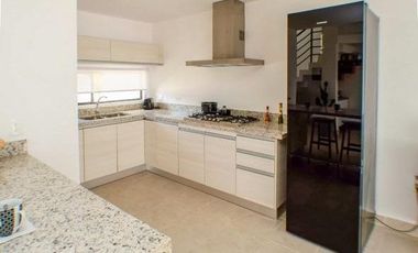 SE VENDE HERMOSA CASA EN PLAYA DEL CARMEN, SOLIDARIDAD, Q. ROO