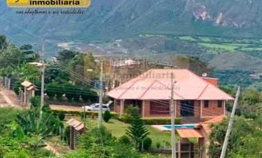 Quinta En Venta En Yunguilla Con Piscina Cuenca Ecuador