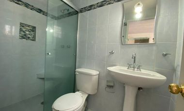 Se Vende Casa en REAL DEL LAGO, Circuito del Lago Poniente MZ 7 LT 7, Colonia del Lago, Villa Nicolás Romero, Estado de México, México