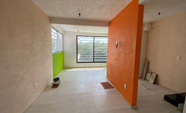 Se Vende Casa en REAL DEL LAGO, Circuito del Lago Poniente MZ 7 LT 7, Colonia del Lago, Villa Nicolás Romero, Estado de México, México