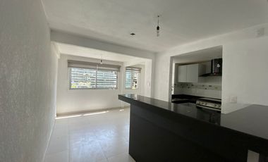 Se Vende Casa en REAL DEL LAGO, Circuito del Lago Poniente MZ 7 LT 7, Colonia del Lago, Villa Nicolás Romero, Estado de México, México