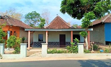 Rumah Dekat Fasilitas Umum Kedawung Sragen