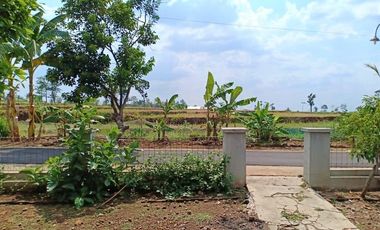 Rumah Dekat Fasilitas Umum Kedawung Sragen