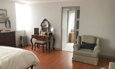 Lujoso Penthouse en venta 345m2C a pocas cuadras del centro de Cuenca