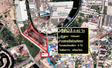 Land for sale, Phra Samut Chedi, Soi Wat Yai, 5-0-82 rai, suitable for housing development, 18,000/sq wah.