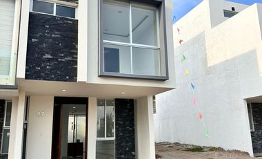 Casa Zona Valdepeñas, San Isidro en Zapopan