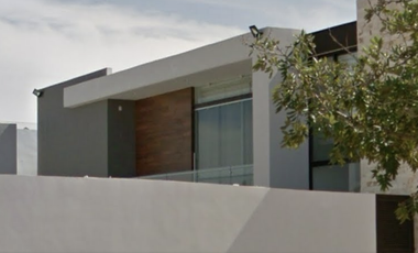 CASA ECONOMICA CON ALBERCA EN VENTA, PROPIEDAD ADJUDICADA - C. 21 440 E, Montebello, 97113 Mérida, Yuc.