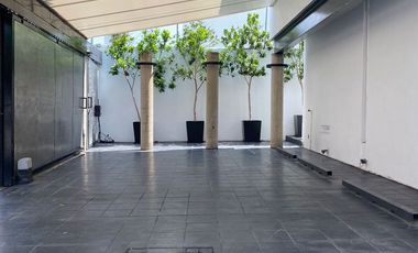 Casa en Renta para Oficina en Vallarta Poniente, de Lujo, Zapopan