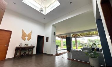 Acogedora casa de campo estilo moderno en Paso Chico  🔆🏡