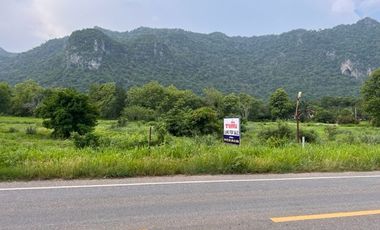 Land for sale Pak Chong, Nakorn Ratchasrima in front of Khao Loi Resort on Rural Road 1016