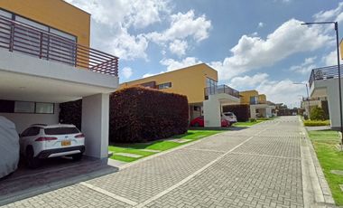 VENDO CASA CAMPESTRE EN COTA