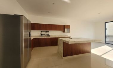 CASA EN RENTA RESIDENCIAL EL COUNTRY