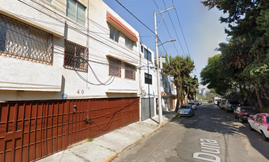 Oportunidad !! Venta de  Amplio Departamento en Remate Col. 1ra. Secc. Las Águilas, Álvaro Obregón.