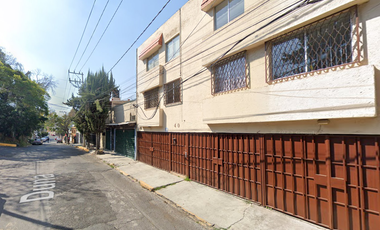 Oportunidad !! Venta de  Amplio Departamento en Remate Col. 1ra. Secc. Las Águilas, Álvaro Obregón.