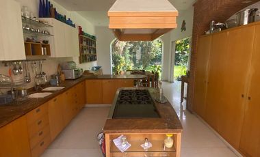 VENDO ESPECTACULAR RESIDENCIA MODERNA, CUERNAVACA, VISTAHERMOSA, SEGURIDAD 24