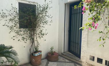 VENDO ESPECTACULAR RESIDENCIA MODERNA, CUERNAVACA, VISTAHERMOSA, SEGURIDAD 24