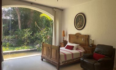 VENDO ESPECTACULAR RESIDENCIA MODERNA, CUERNAVACA, VISTAHERMOSA, SEGURIDAD 24