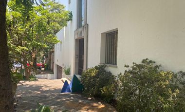 VENDO ESPECTACULAR RESIDENCIA MODERNA, CUERNAVACA, VISTAHERMOSA, SEGURIDAD 24