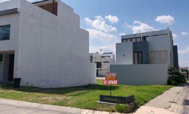 Terreno en esquina en valle Imperial